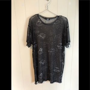 NWOT BOOHOO sheer zodiac print shirt/dress size 12